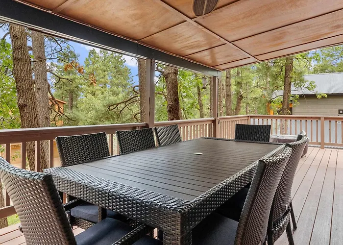 Family Getaway - Firepit Views Outdoor Fun *